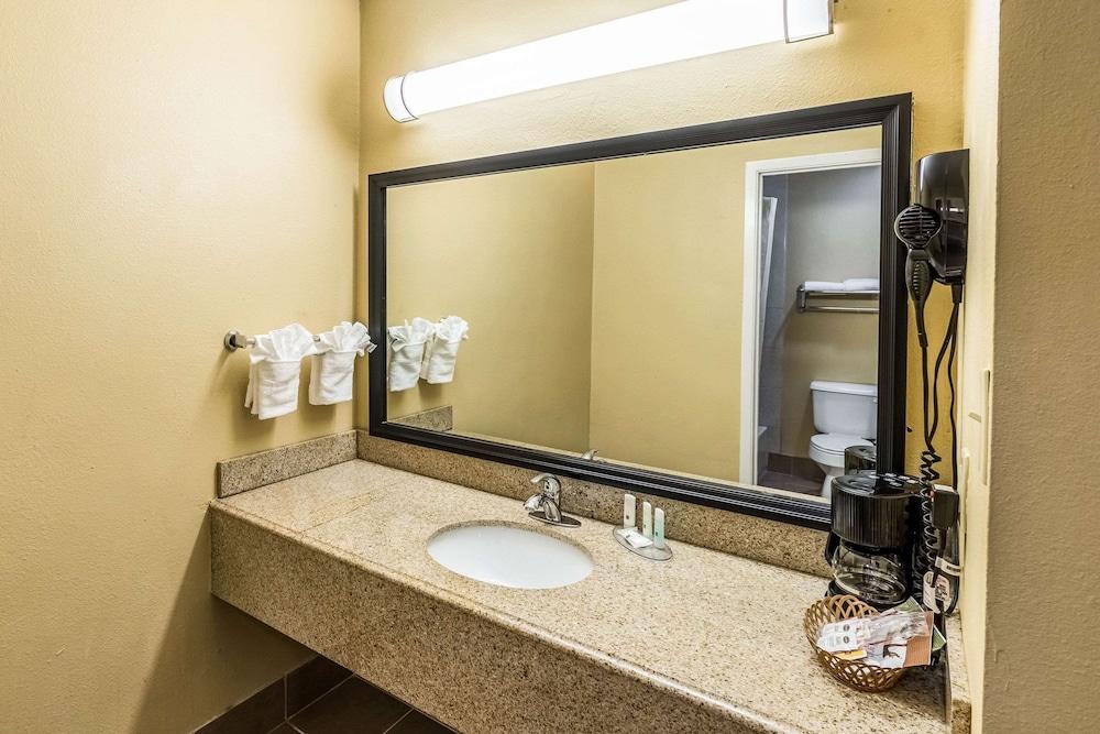 Quality Inn Corsicana photo 23
