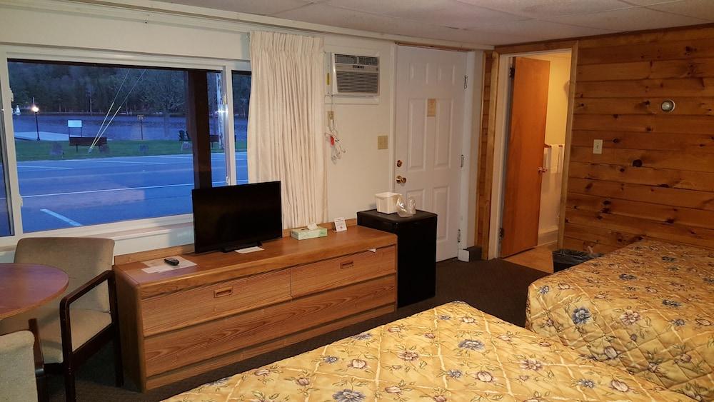 Clark's Beach Motel photo 25