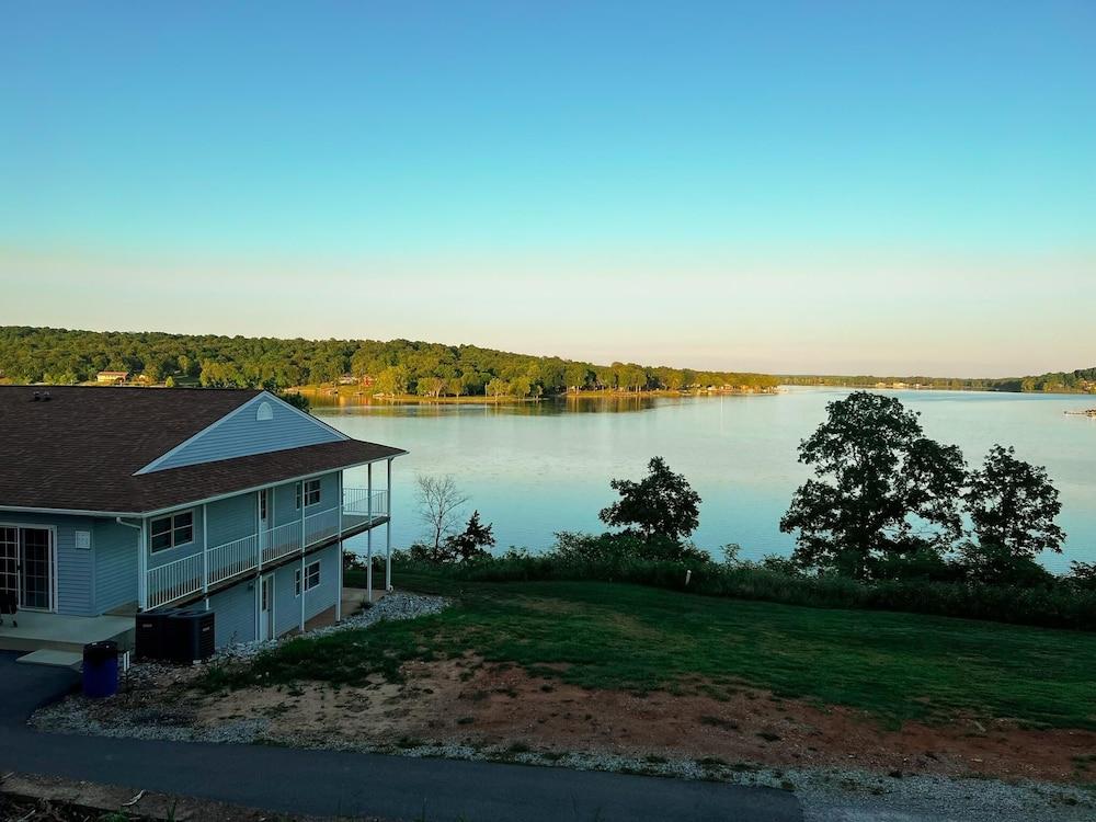Crown Point Resort photo 57