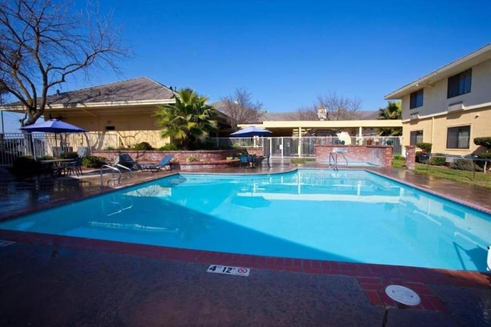 Modesto Hotel photo 16