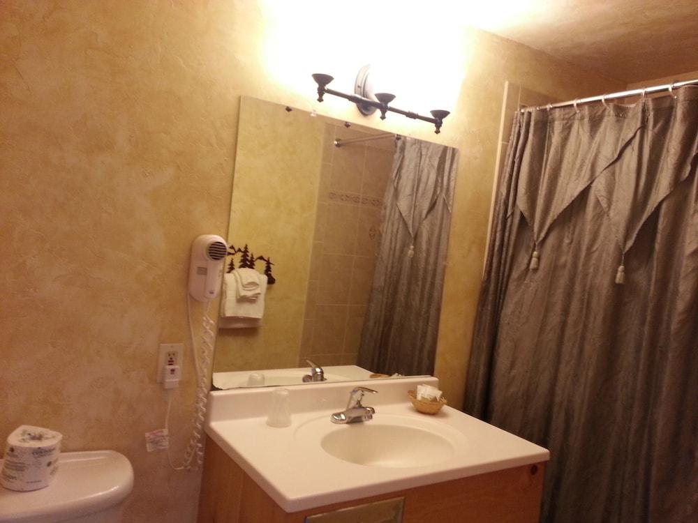 Canyon Motel photo 59