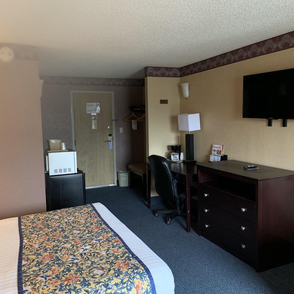 OK Hotel photo 24