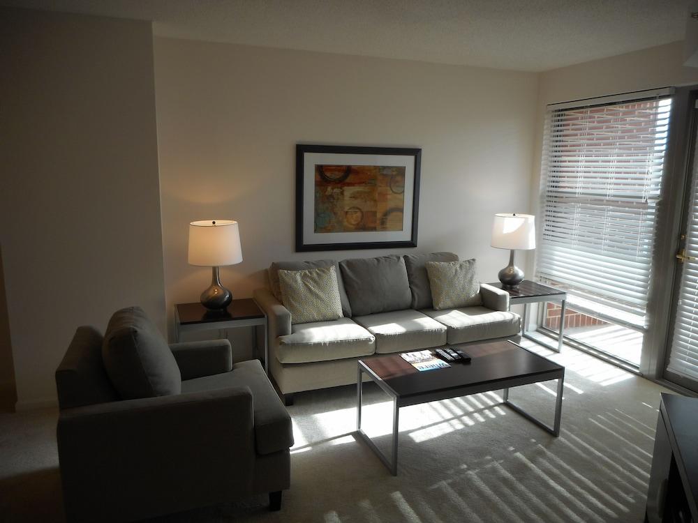 Weichert Suites at Thomas Circle photo 9