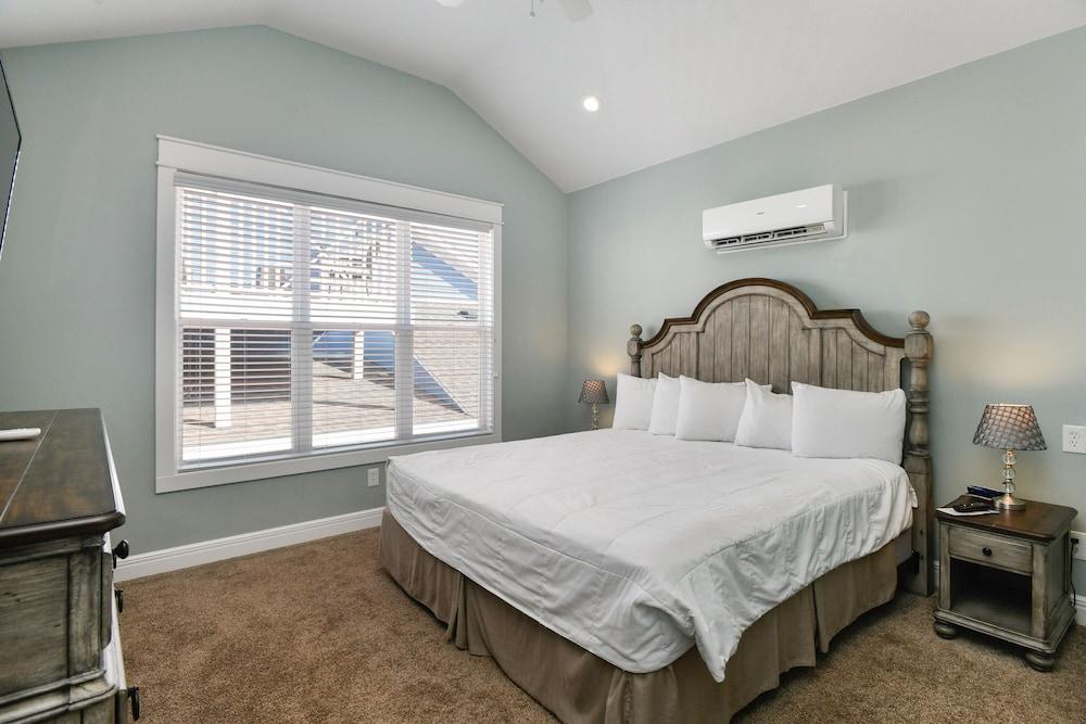Bransons Nantucket photo 17
