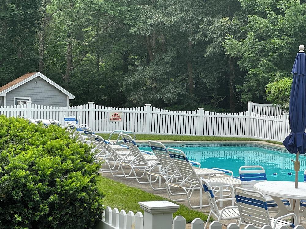 Cod Cove Inn, BW Signature Collection photo 9
