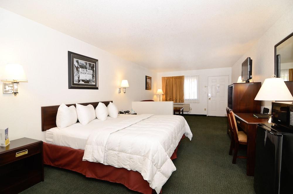 Best Western Colorado River Inn photo 8