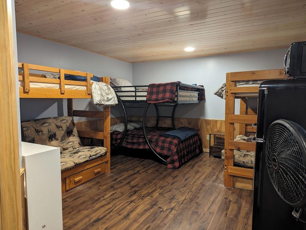 Saganaga Lodge photo 29