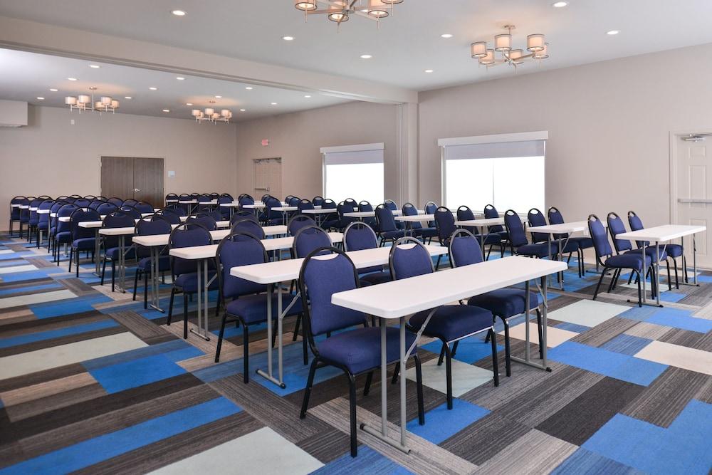 Holiday Inn Express & Suites Houston E - Pasadena by IHG photo 44