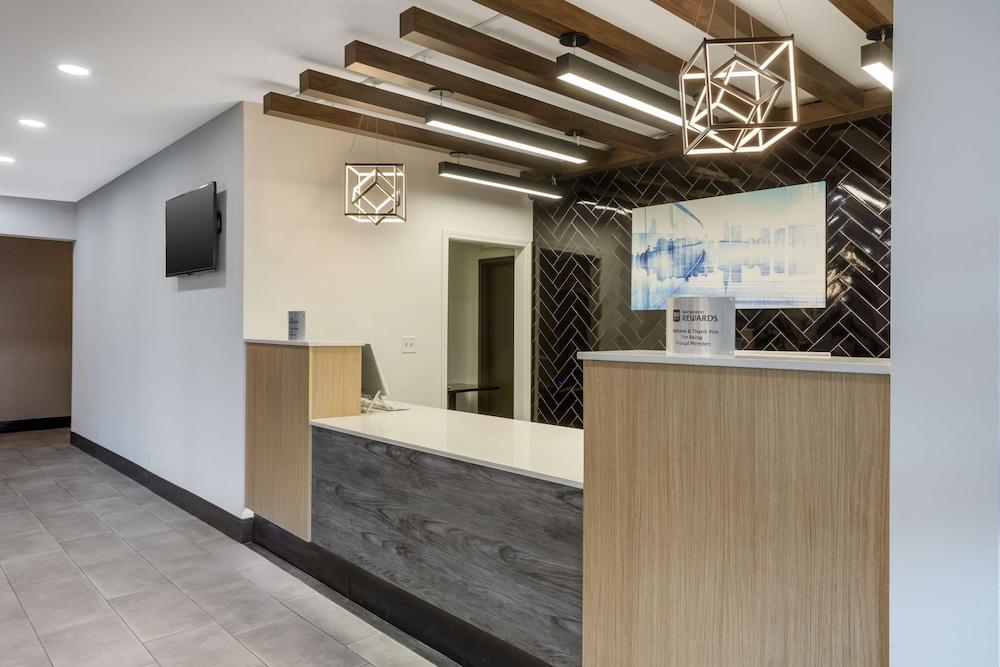 Best Western Plus Columbia Inn photo 25