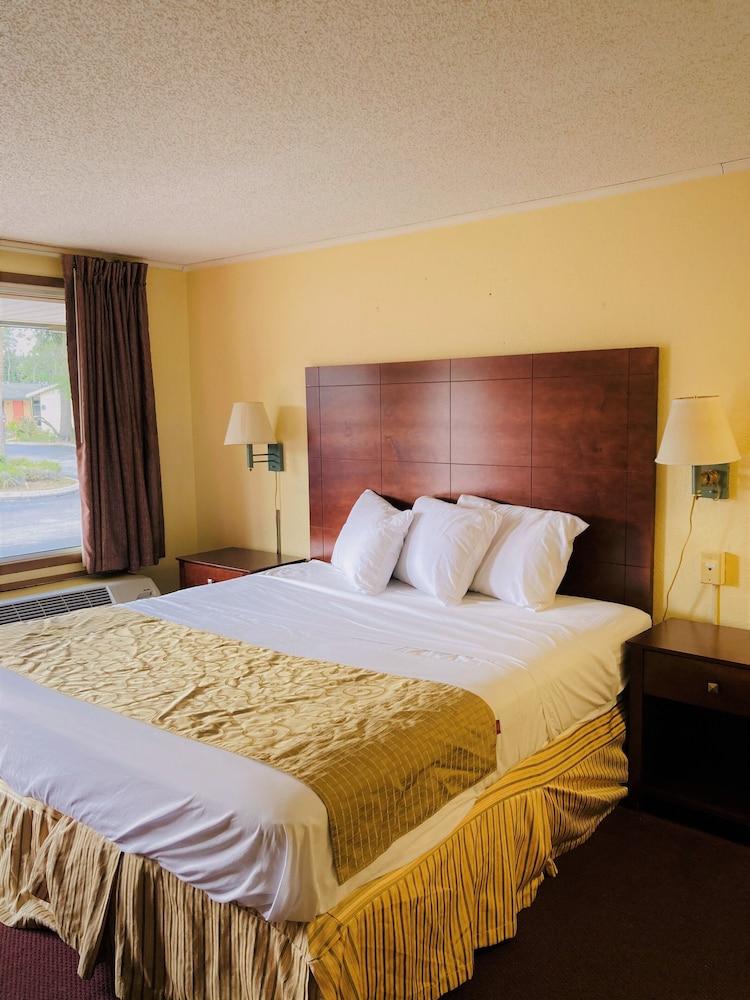 River Side Inn photo 8