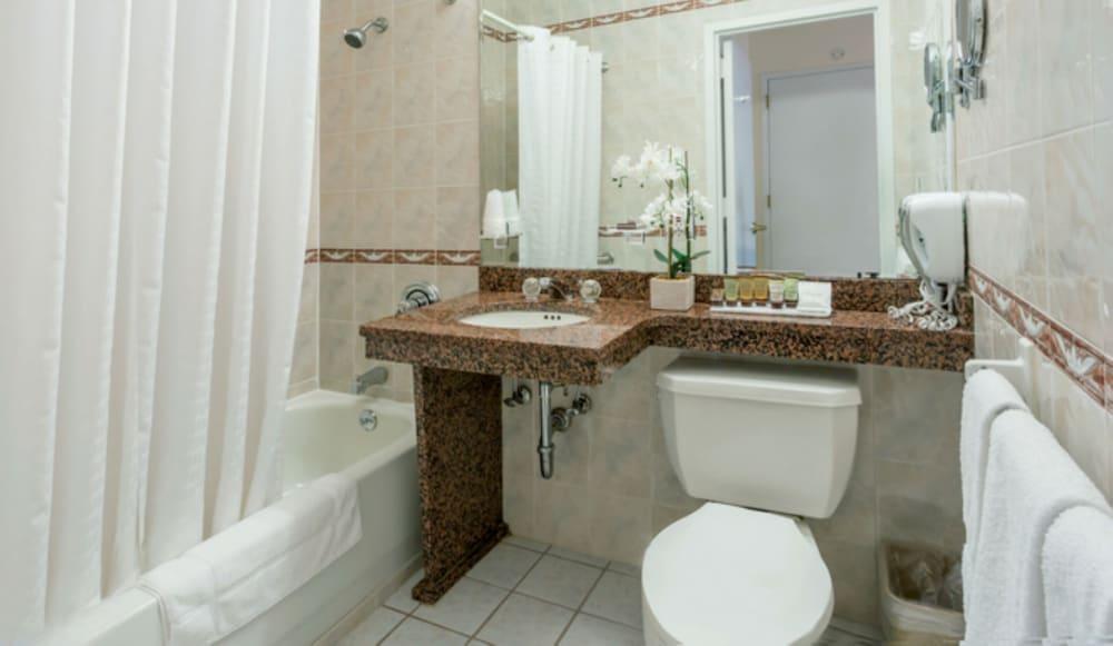 Chelsea Savoy Hotel photo 9