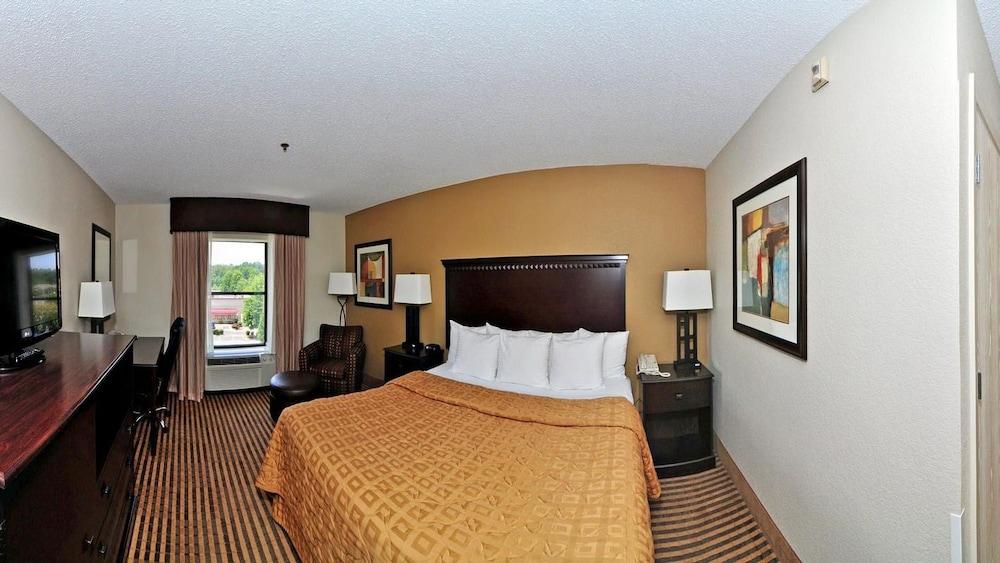 Comfort Inn & Suites Hot Springs Midtown photo 8