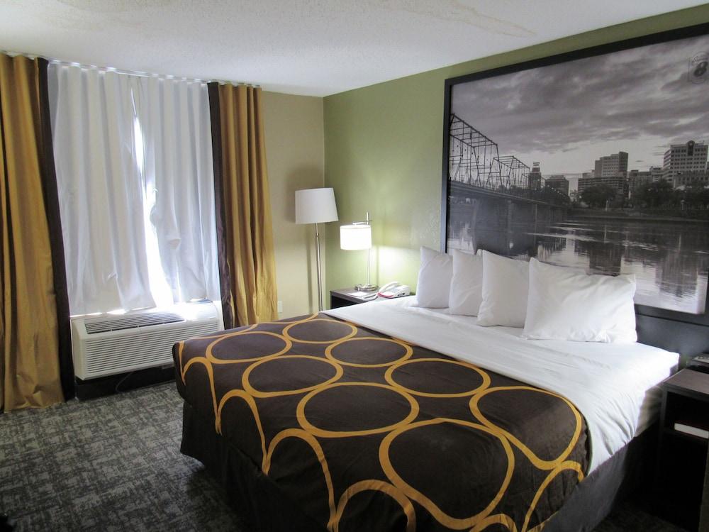Super 8 by Wyndham New Cumberland photo 21