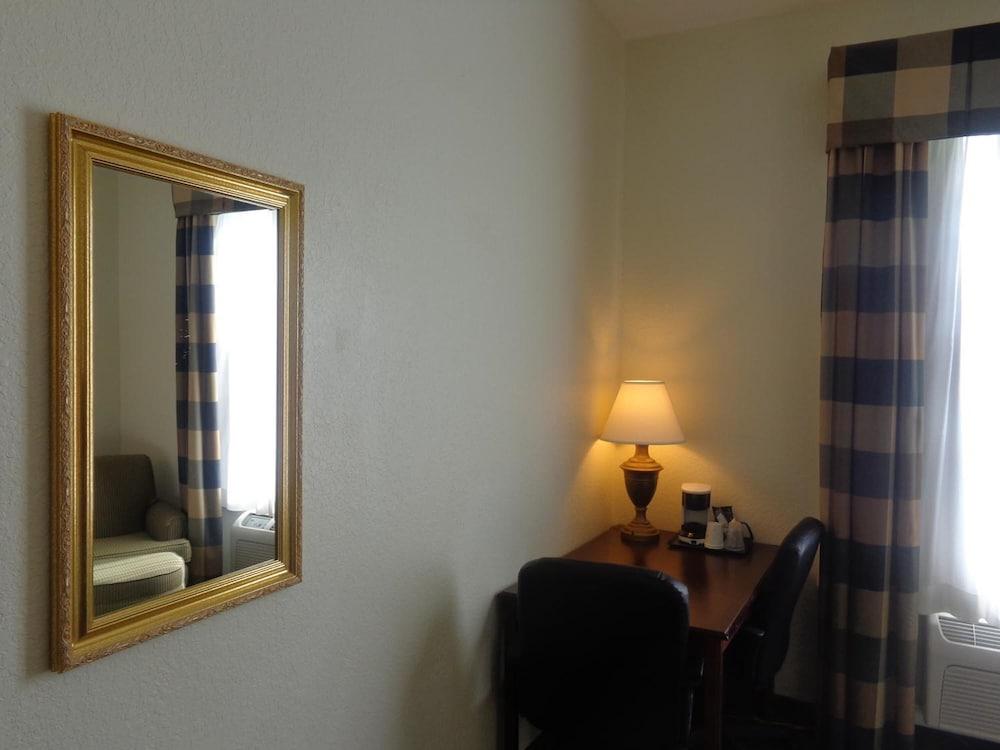 Ruskin Inn Hotel photo 22