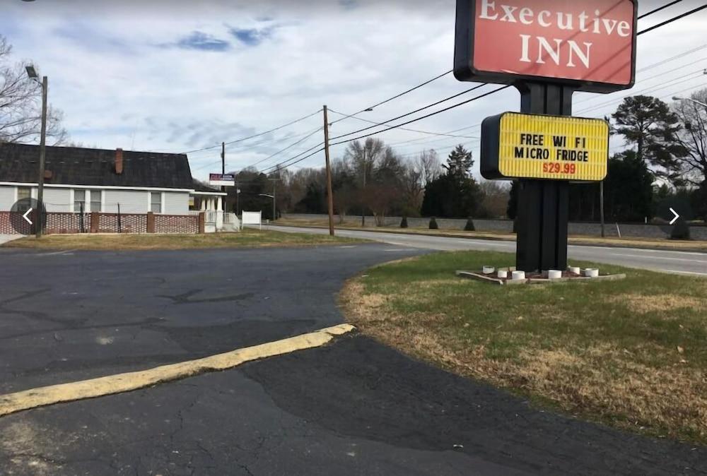 The Executive Inn photo 4
