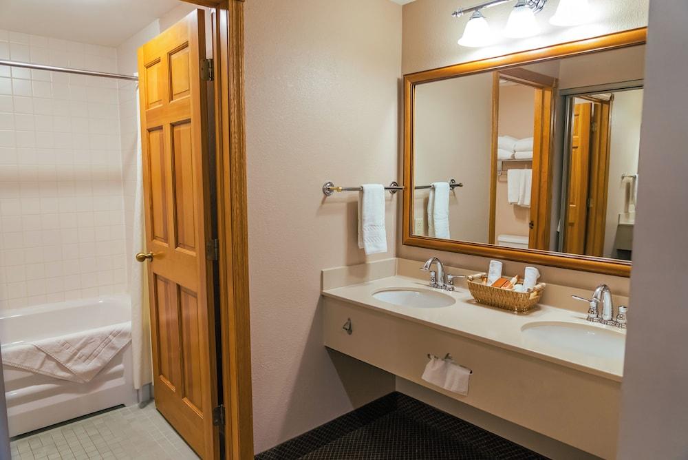 The Inn At Holiday Valley photo 18