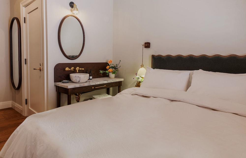 Gjelina Hotel photo 5