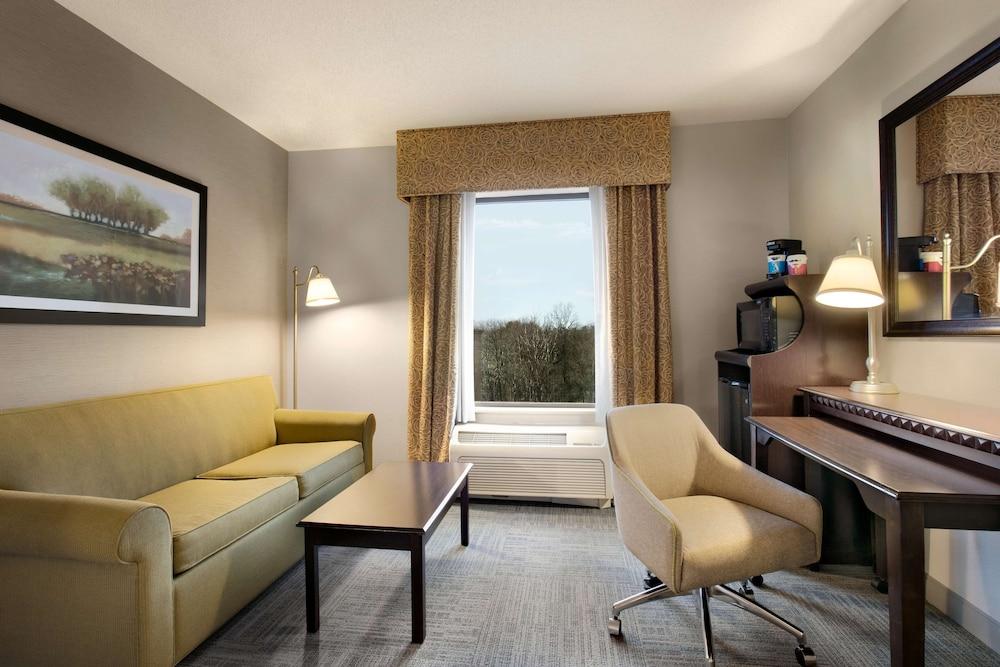 Hampton Inn & Suites Mahwah photo 7