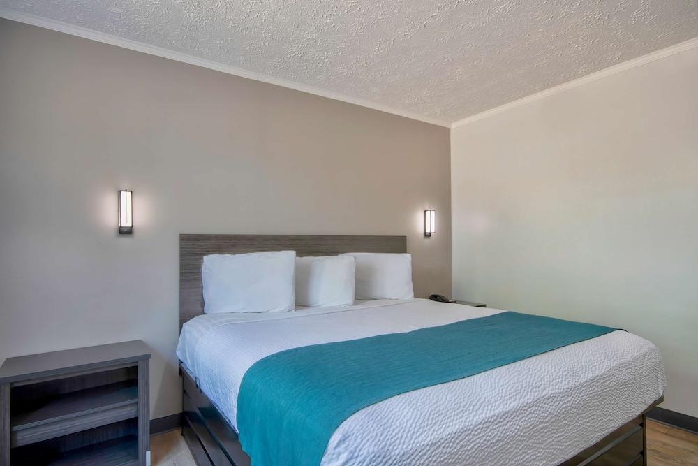 Motel 6 Stafford, TX – SW Houston - Sugarland photo 17