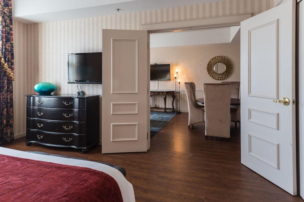 Hotel Winneshiek photo 11