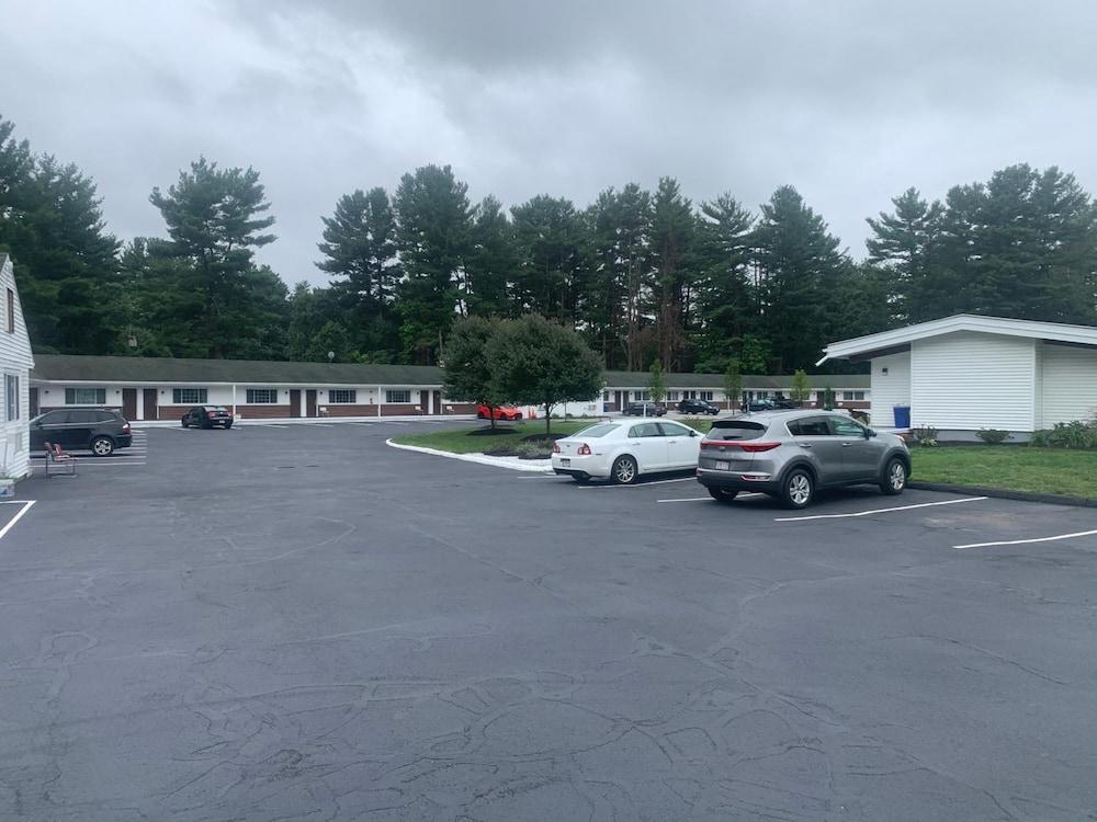 The Minuteman Inn photo 25