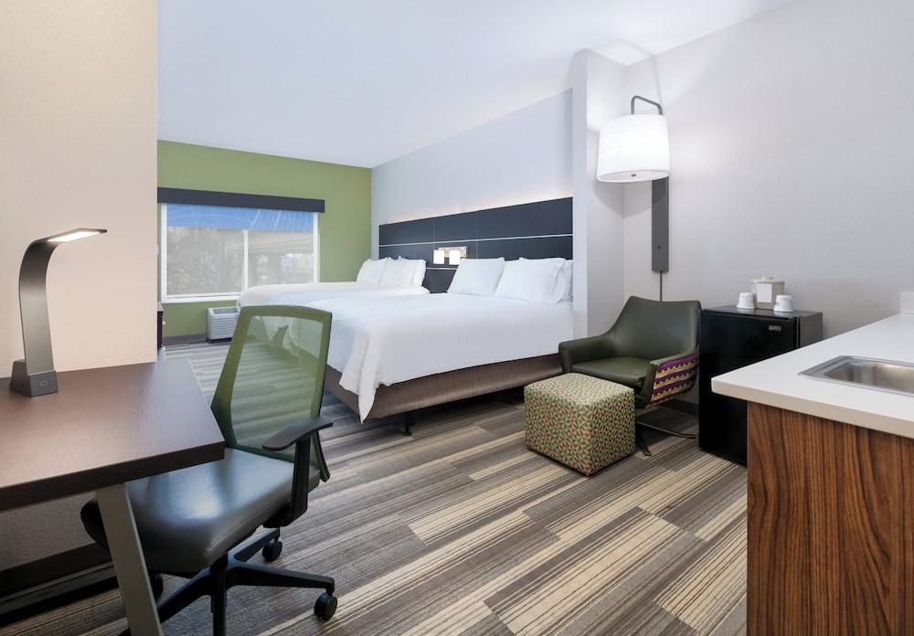 Holiday Inn Express Hotel & Suites Pell City by IHG photo 68