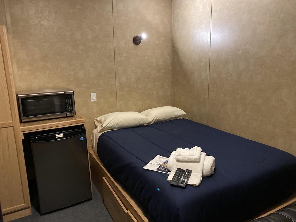 Target Hospitality-Odessa West Lodge photo 9