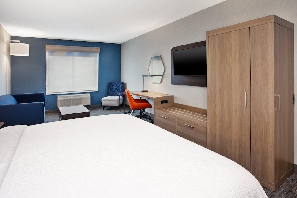 Holiday Inn Express Hotel & Suites Belleville by IHG photo 93