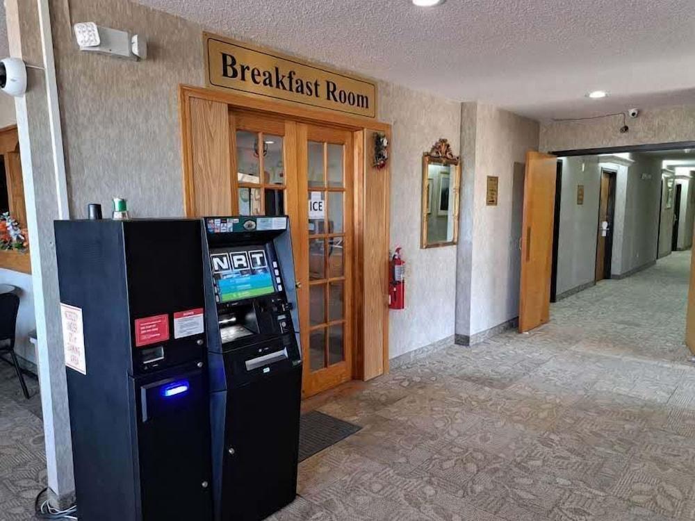 Regency Inn photo 10