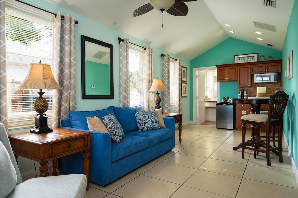 Southernmost House photo 26