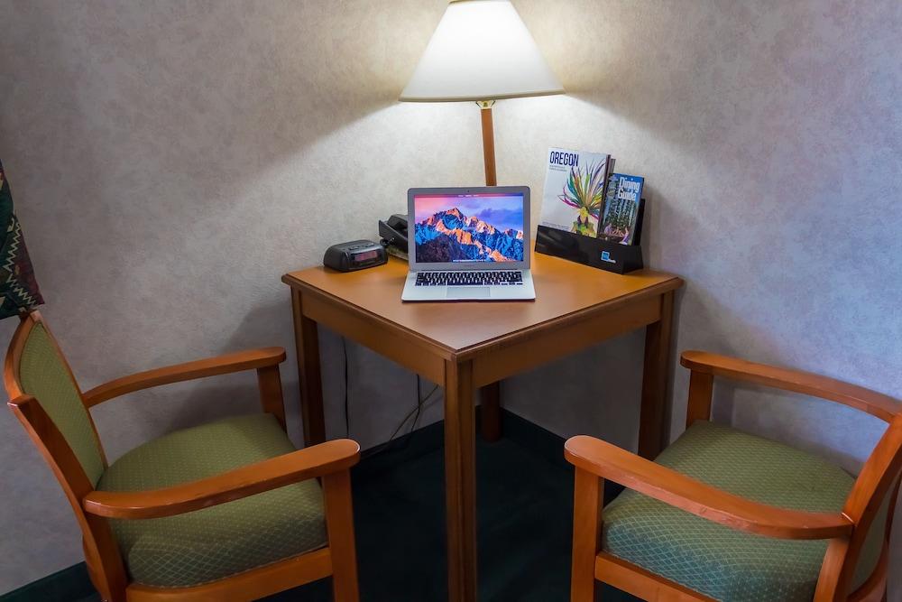 Guest House Inn Junction City photo 21