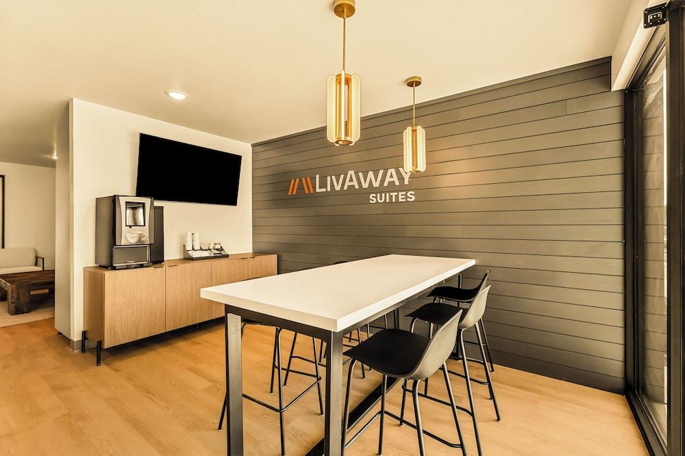 LivAway Suites Phoenix-Surprise photo 4