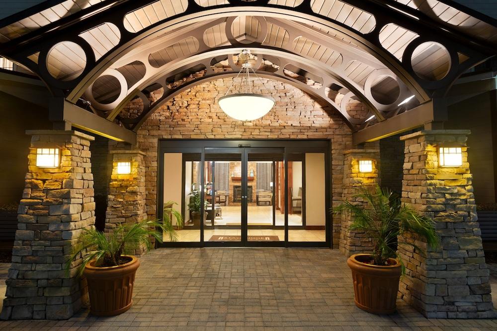 Staybridge Suites Tampa East - Brandon by IHG photo 17