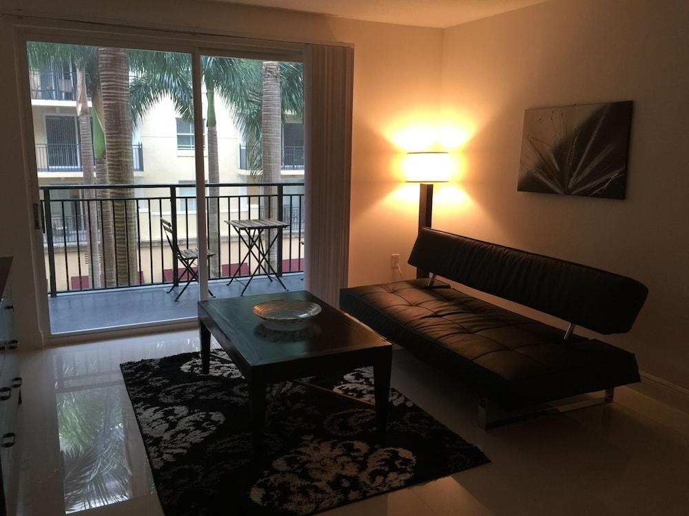 LYX Suites at Merrick Park in Coral Gables photo 55