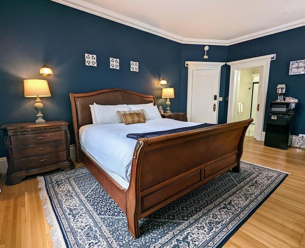 Historic Cotton Mansion Duluth Boutique Hotel photo 7