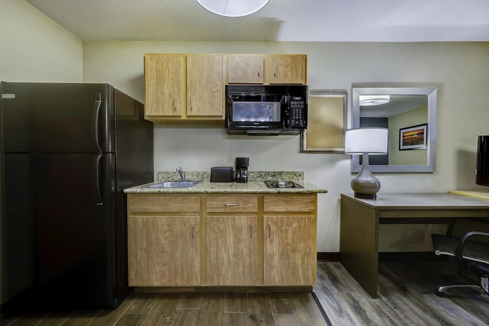 Studio 6 Lenexa, KS - Overland Park photo 16