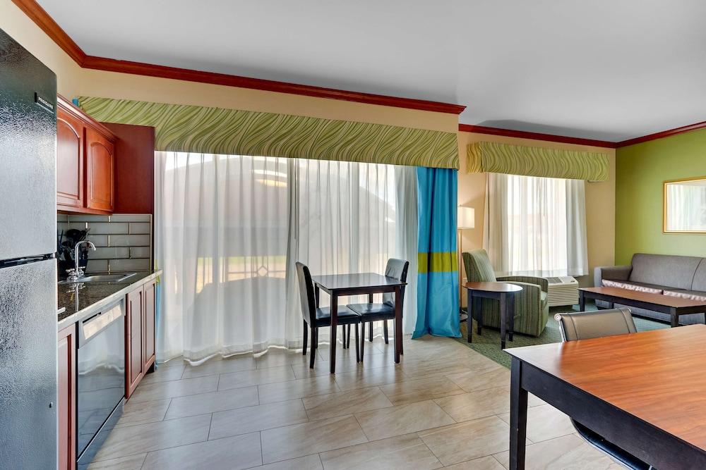 Comfort Inn & Suites Waco Woodway photo 17