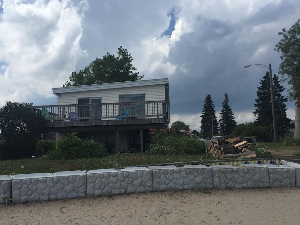 Waters Edge Motel — hotel in Alpena