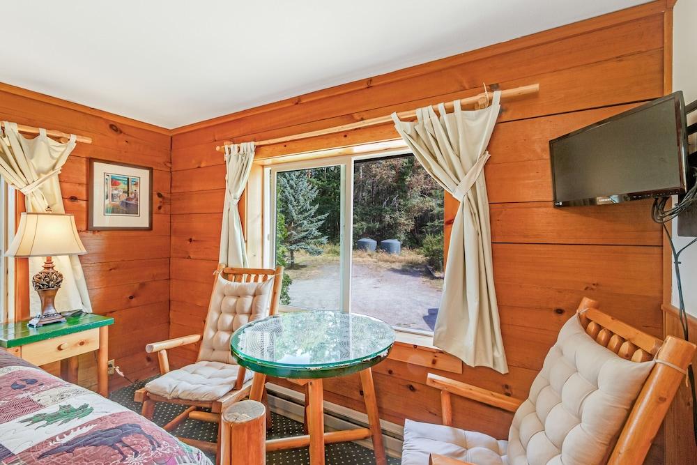 Deer Harbor Inn photo 33