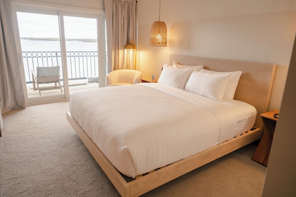 The Shoreline Hotel photo 9