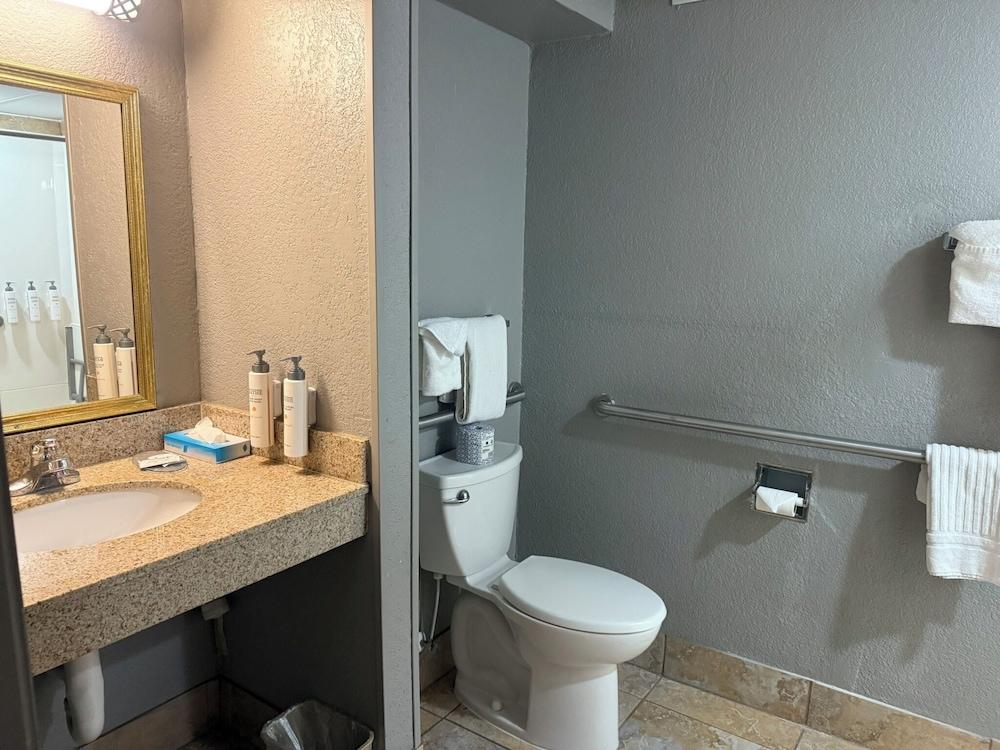 Sonesta Essential Rapid City photo 50