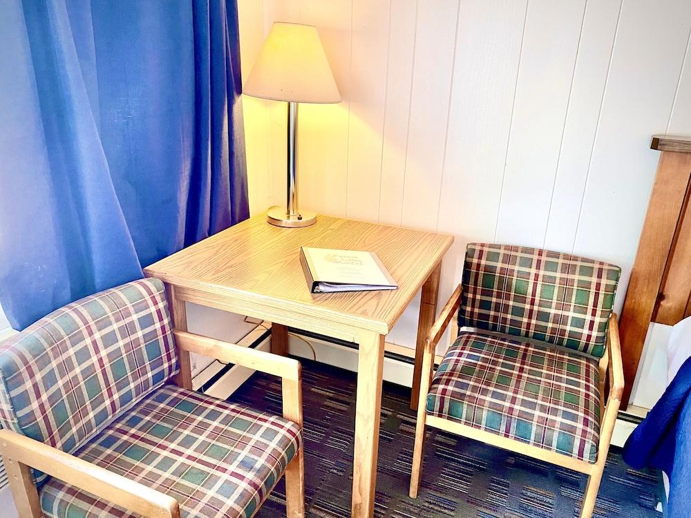 Forest Lake Motel photo 6