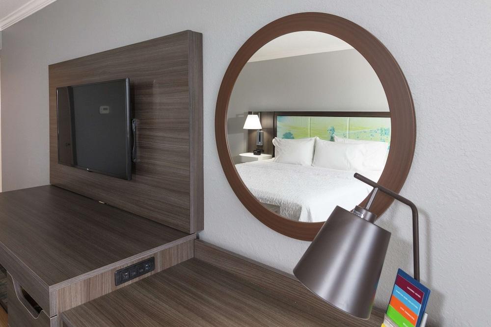 Hampton Inn St. Augustine Beach photo 12