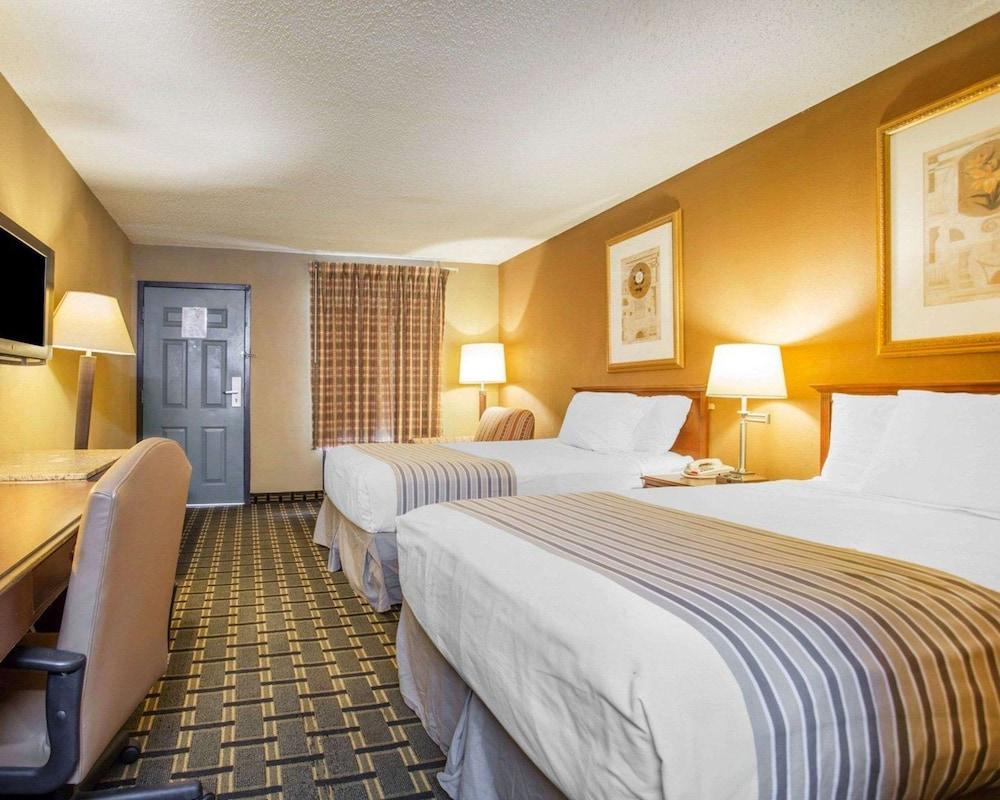Econo Lodge Acworth East photo 31