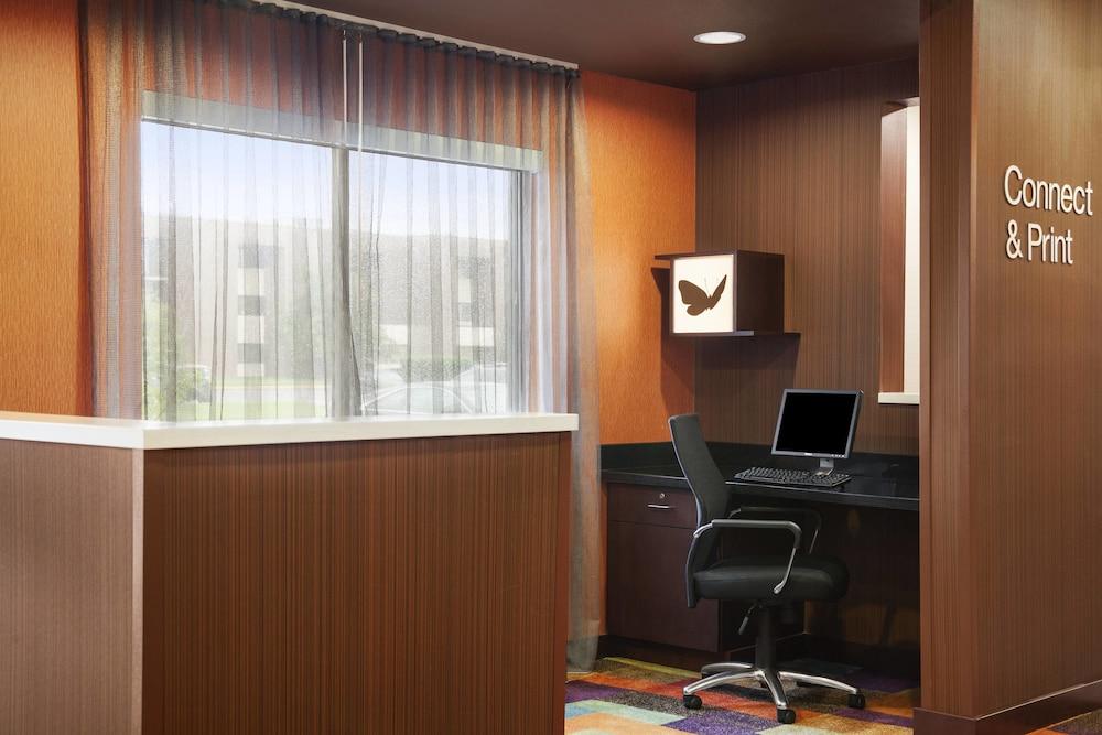 Fairfield Inn & Suites Lansing West photo 18