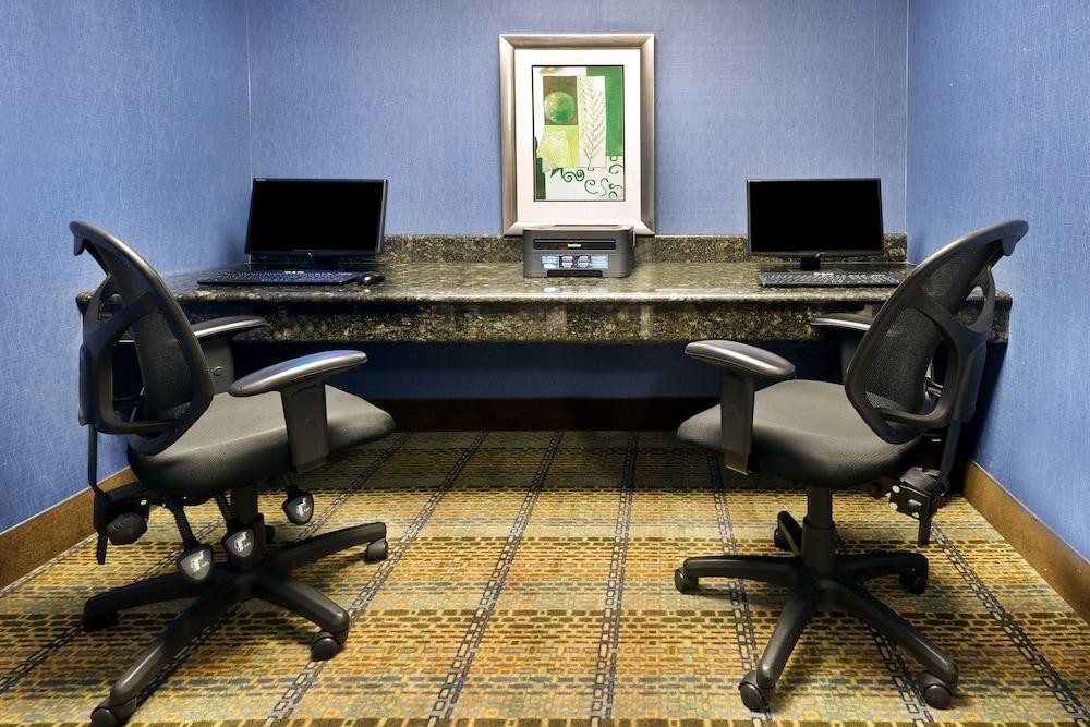 Holiday Inn Express & Suites Casa Grande by IHG photo 28