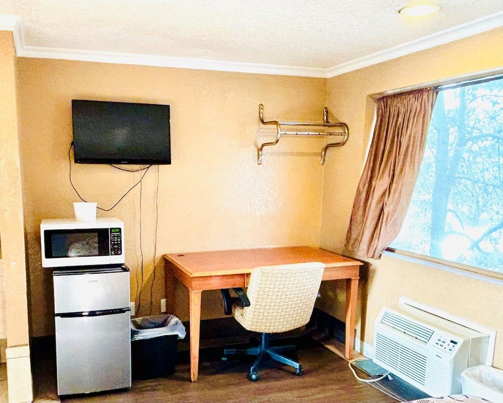 Jet Inn Motel photo 4