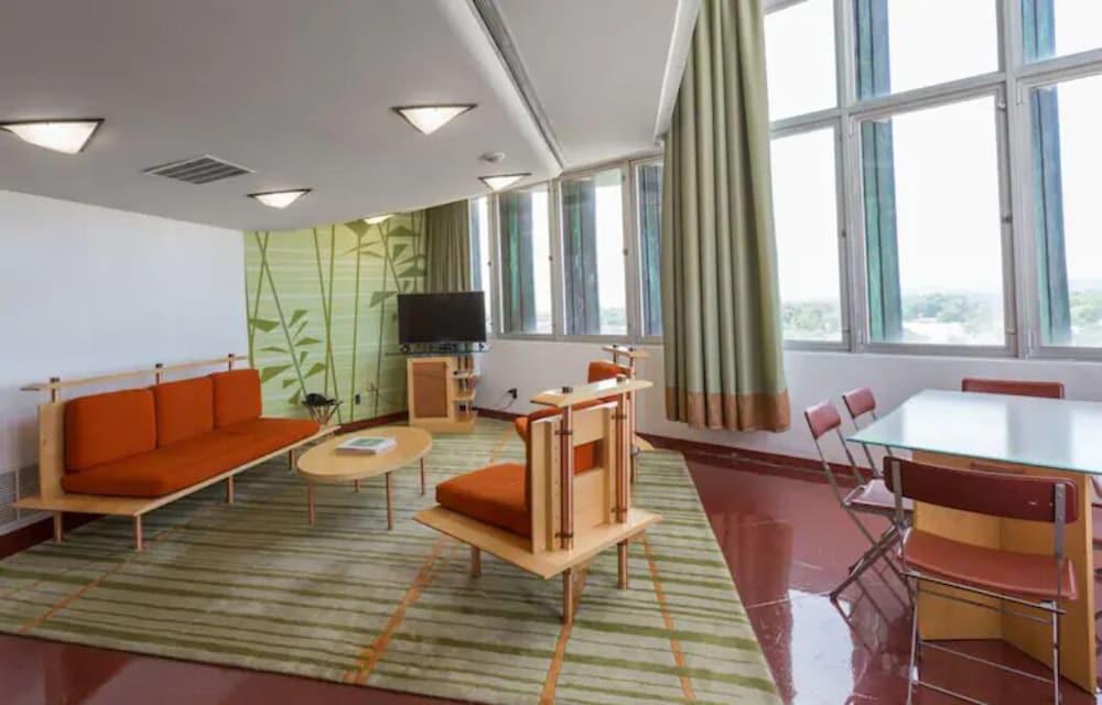Inn at Price Tower photo 8
