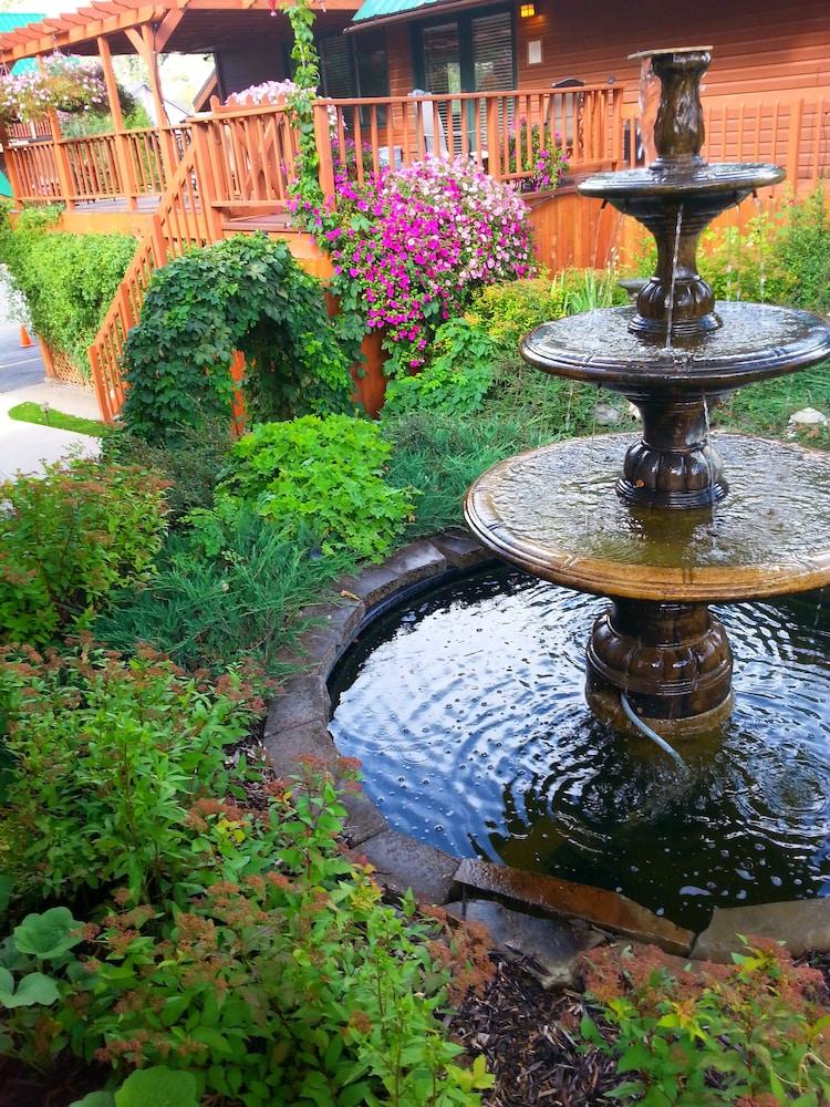 The River's Edge Motel Lodge & Resort photo 34