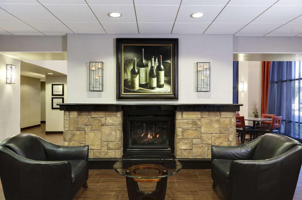 Hampton Inn & Suites Temecula photo 60